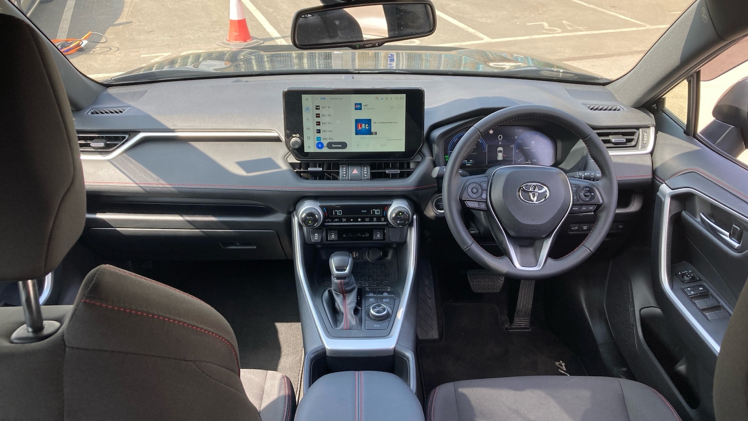 Used Toyota RAV4 2025 for sale - 76694190: Photo 5