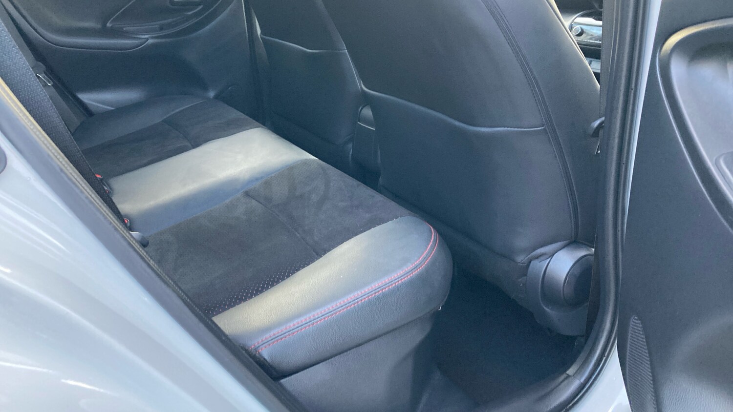 Used Toyota Yaris Cross 2023 for sale - 76554146: Photo 12