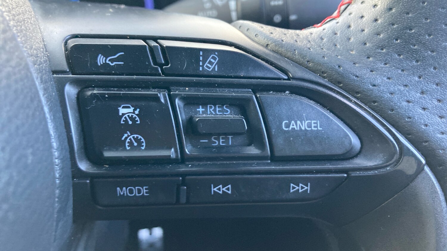 Used Toyota Yaris Cross 2023 for sale - 76554146: Photo 31