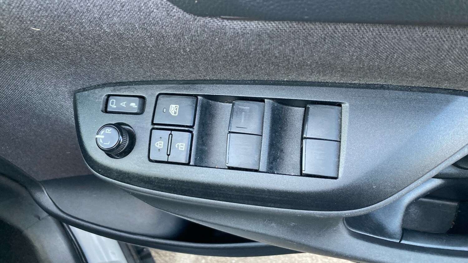 Used Toyota Yaris Cross 2023 for sale - 76554146: Photo 36