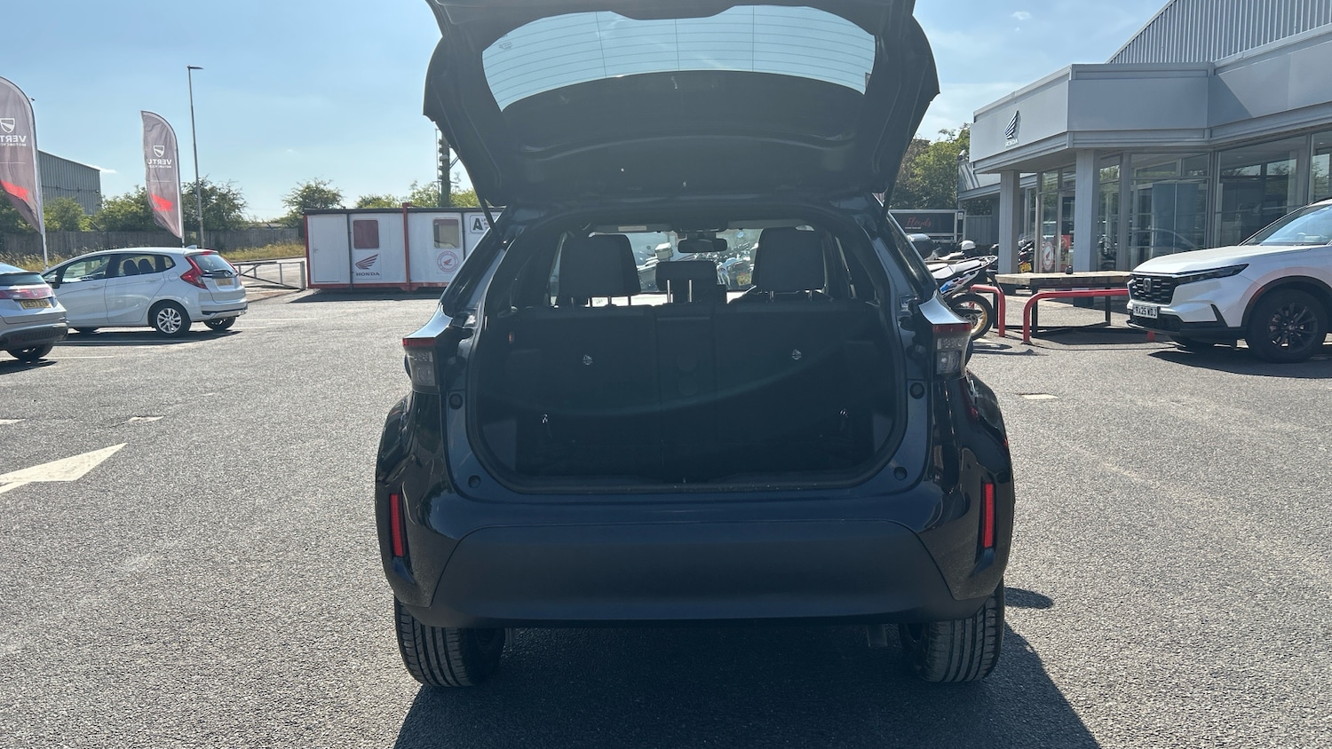 Used Toyota Yaris Cross 2021 for sale - 76063664: Photo 4