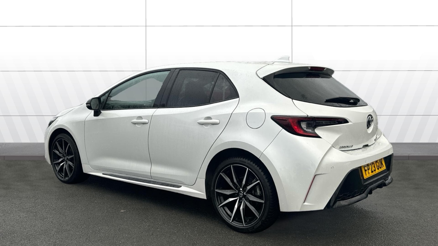 Used Toyota Corolla 2023 for sale - 77681668: Photo 2