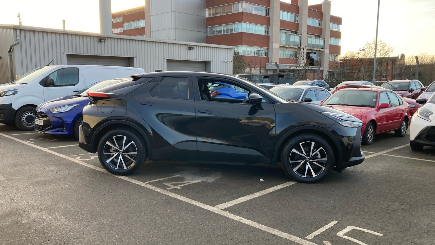 Used Toyota C-HR 2024 for sale - 77085423: Photo 16
