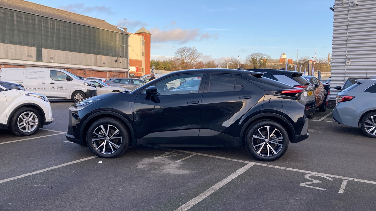 Used Toyota C-HR 2024 for sale - 77085423: Photo 17