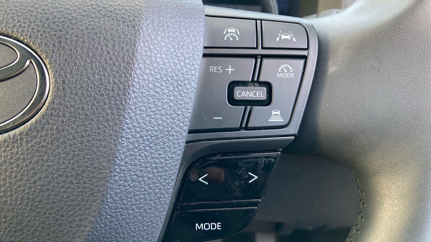 Used Toyota C-HR 2024 for sale - 77085423: Photo 37