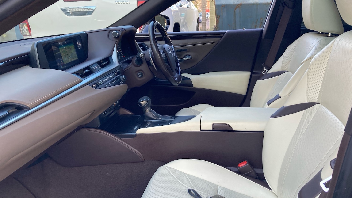 Used Lexus ES 2020 for sale - 76891965: Photo 10