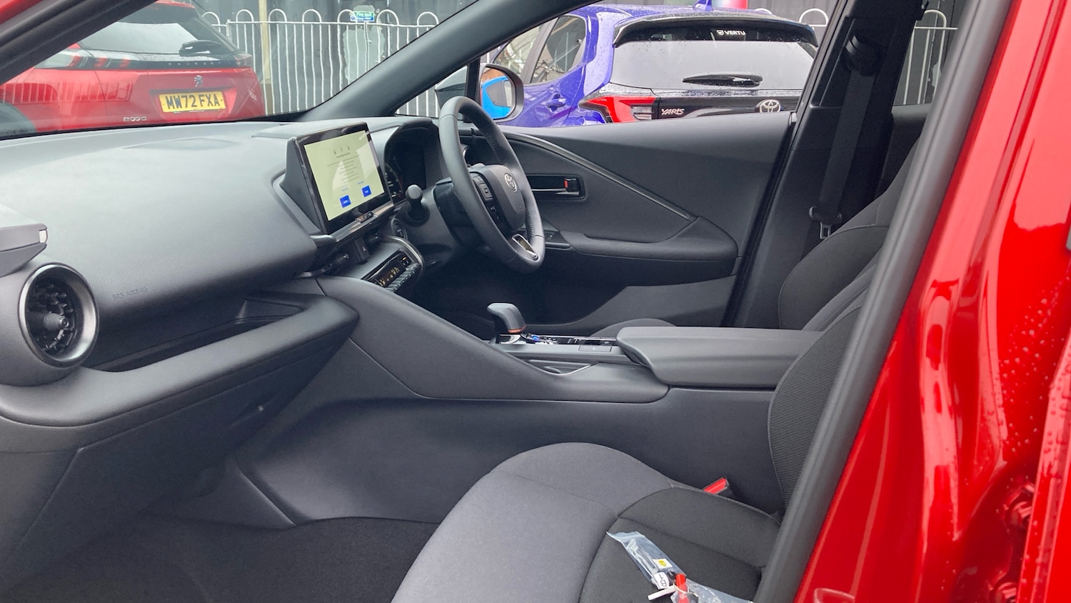 Used Toyota C-HR 2025 for sale - 76583188: Photo 10