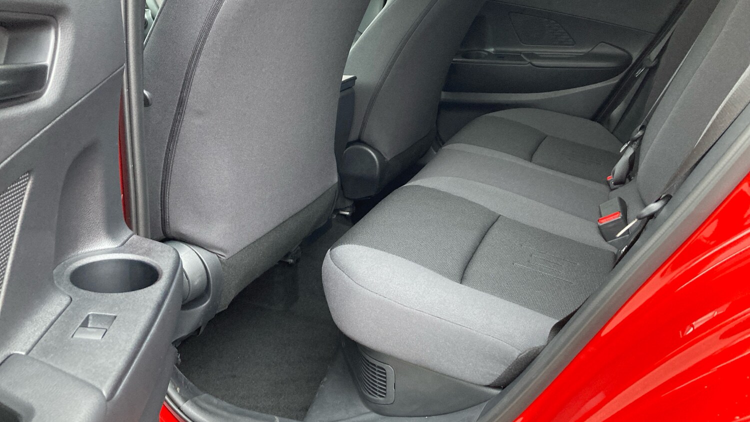 Used Toyota C-HR 2025 for sale - 76583188: Photo 13