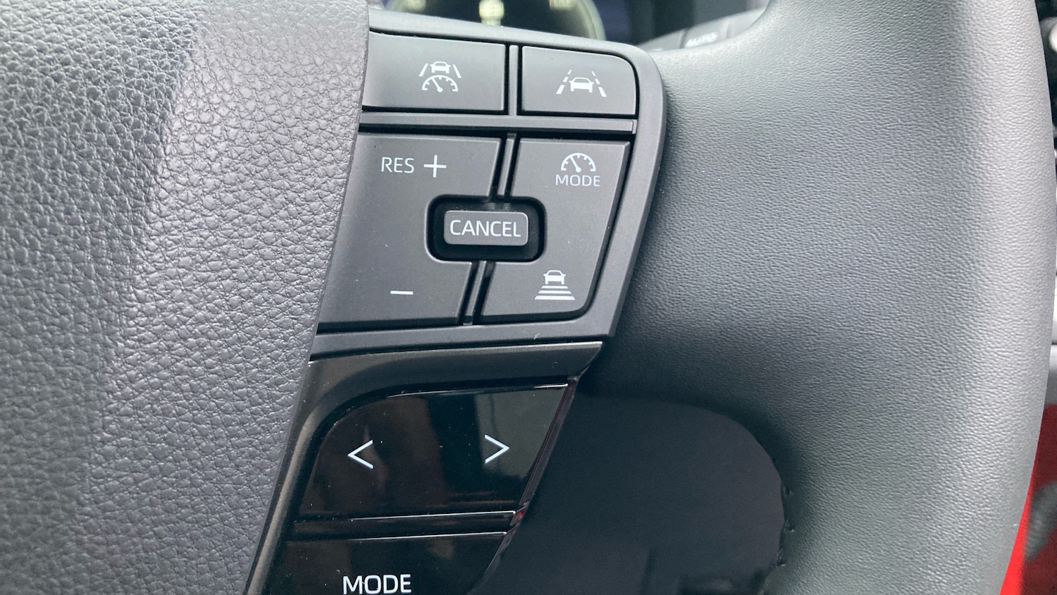 Used Toyota C-HR 2025 for sale - 76583188: Photo 37