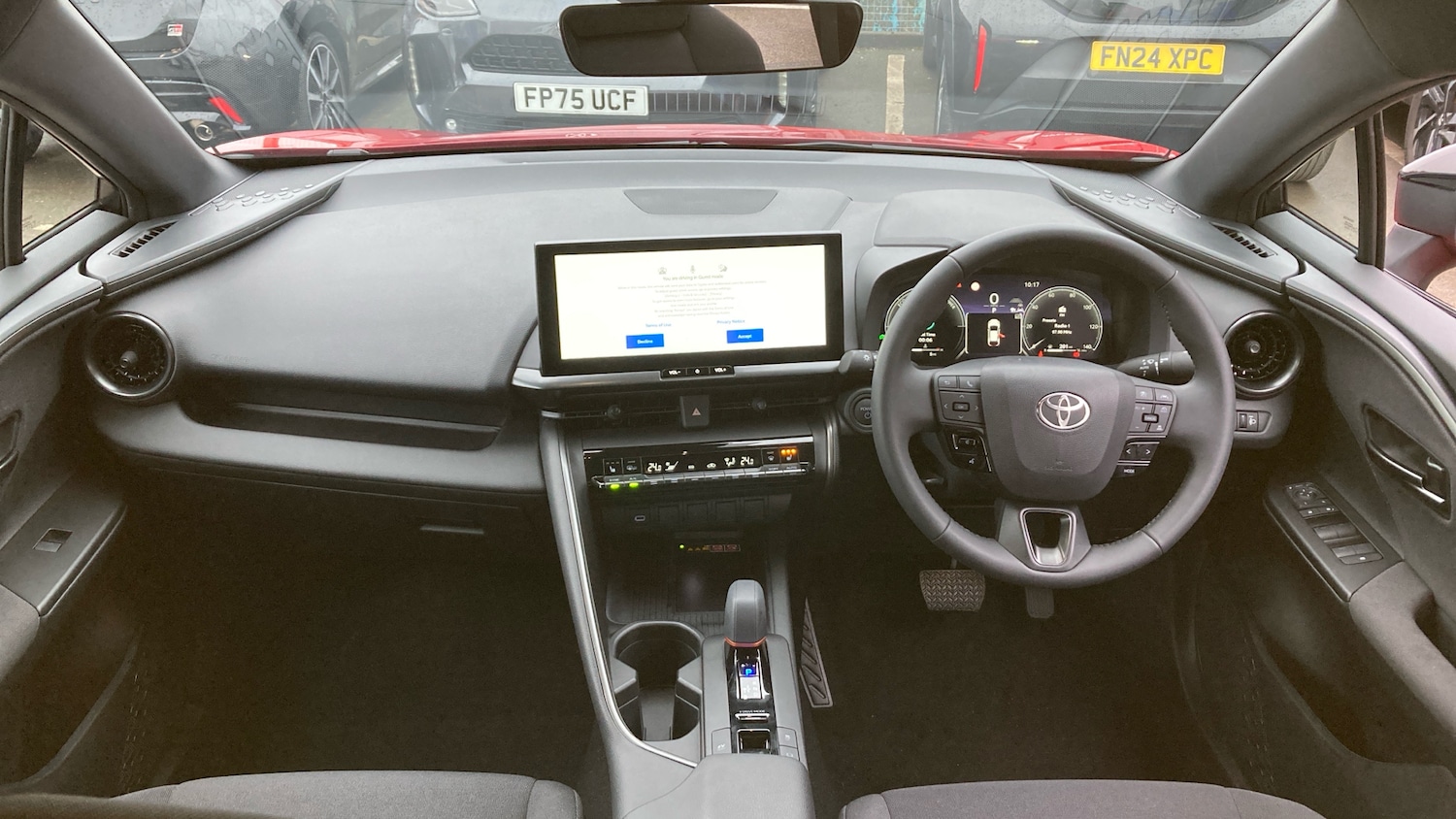 Used Toyota C-HR 2025 for sale - 76583188: Photo 5