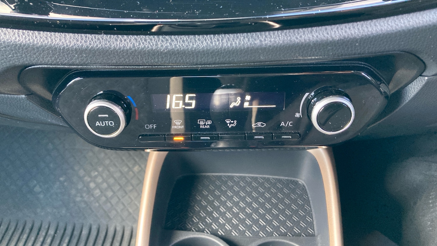 Used Toyota Aygo X 2023 for sale - 78038551: Photo 34