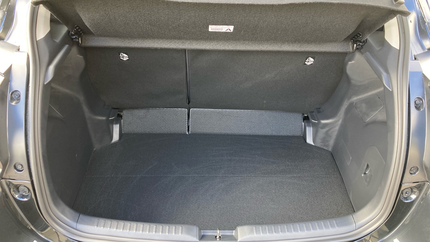 Used Toyota Yaris 2025 for sale - 77025240: Photo 14