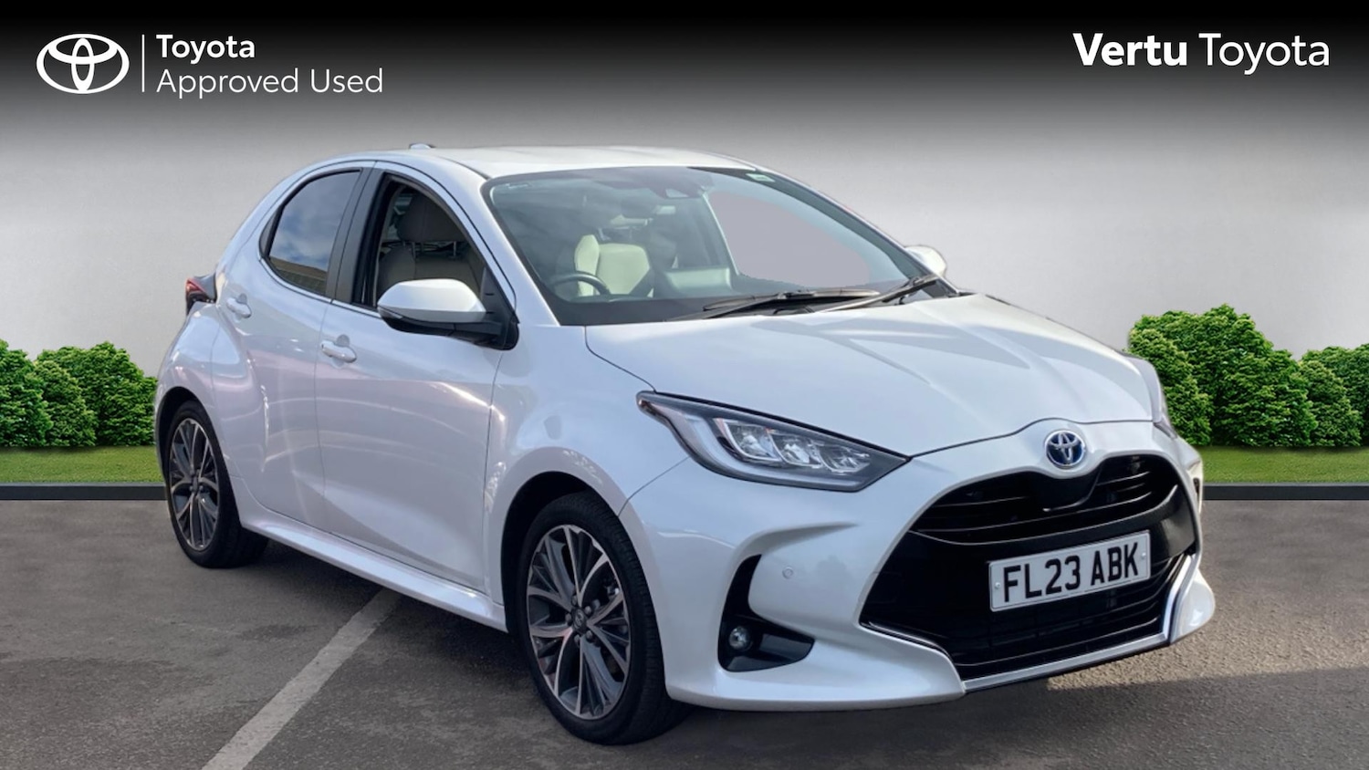 Used Toyota Yaris 2023 for sale - 76583136: Photo 1
