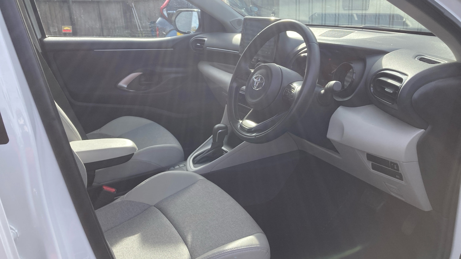 Used Toyota Yaris 2023 for sale - 76583136: Photo 11