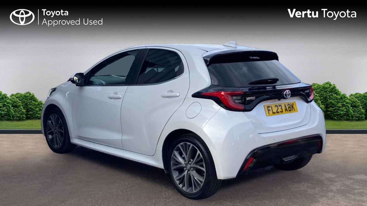 Used Toyota Yaris 2023 for sale - 76583136: Photo 4