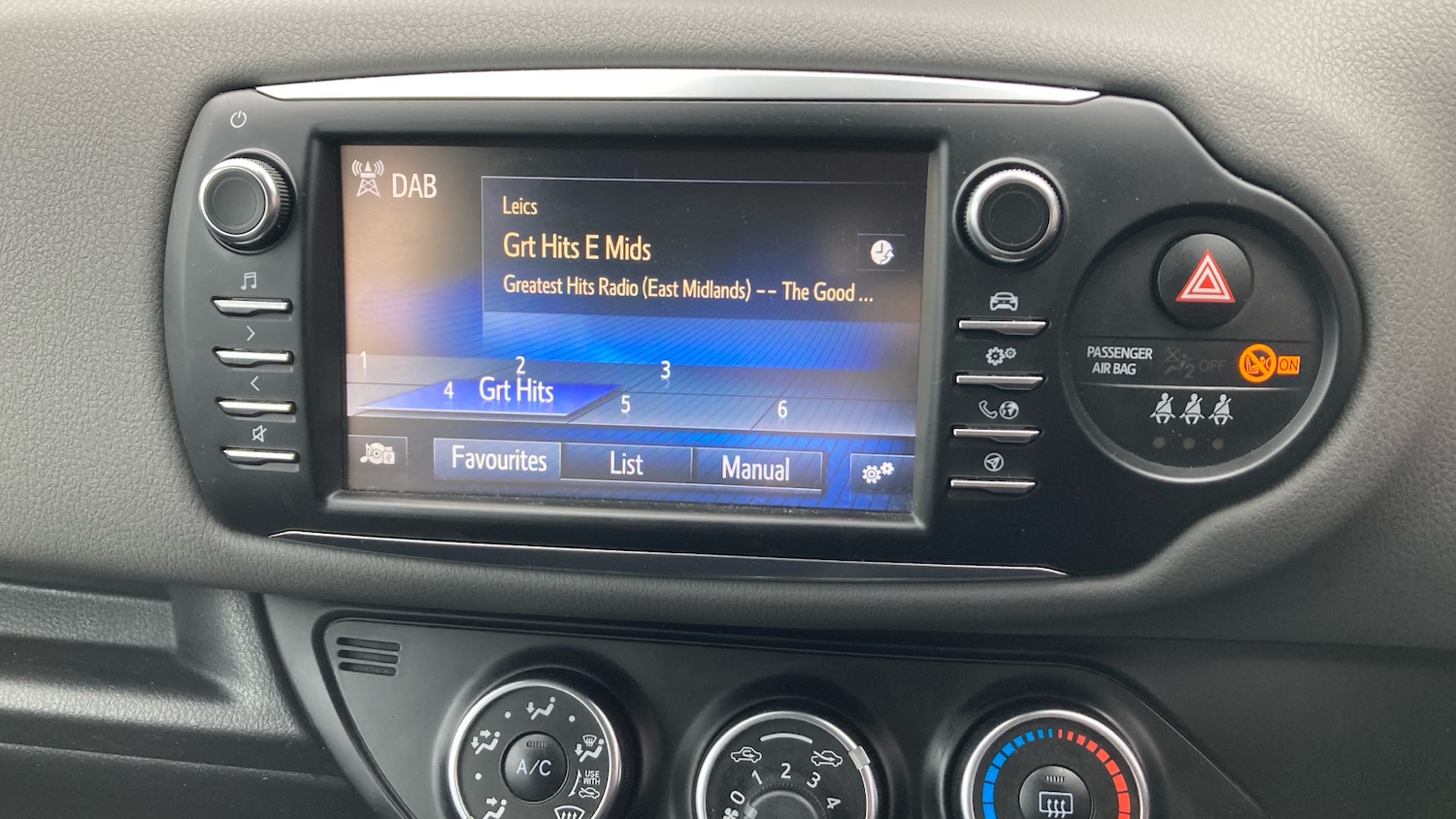 Used Toyota Yaris 2018 for sale - 76588978: Photo 25