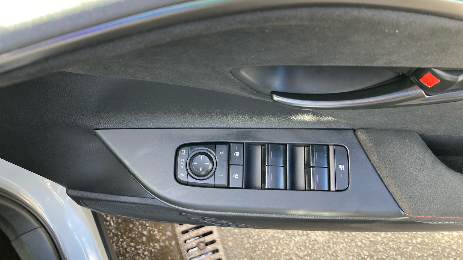 Used Toyota C-HR 2025 for sale - 76464335: Photo 33