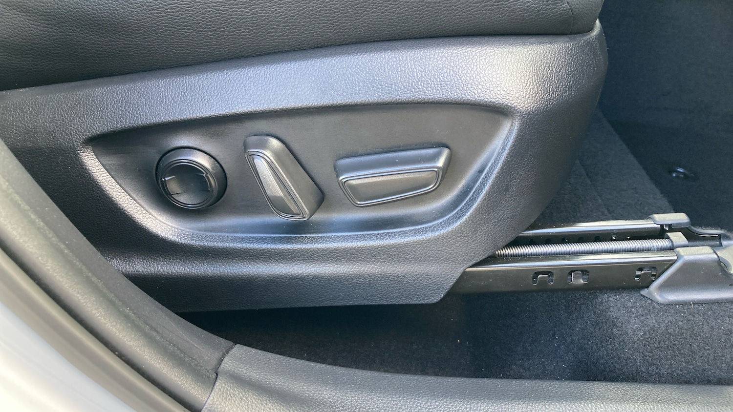 Used Toyota C-HR 2025 for sale - 76464335: Photo 35