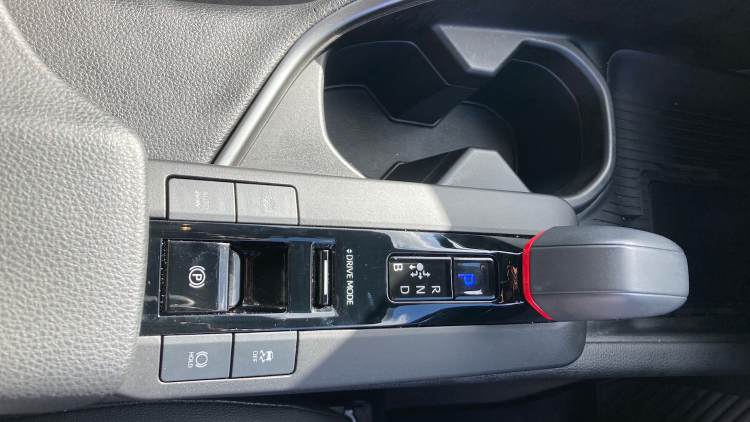 Used Toyota C-HR 2025 for sale - 76464335: Photo 40