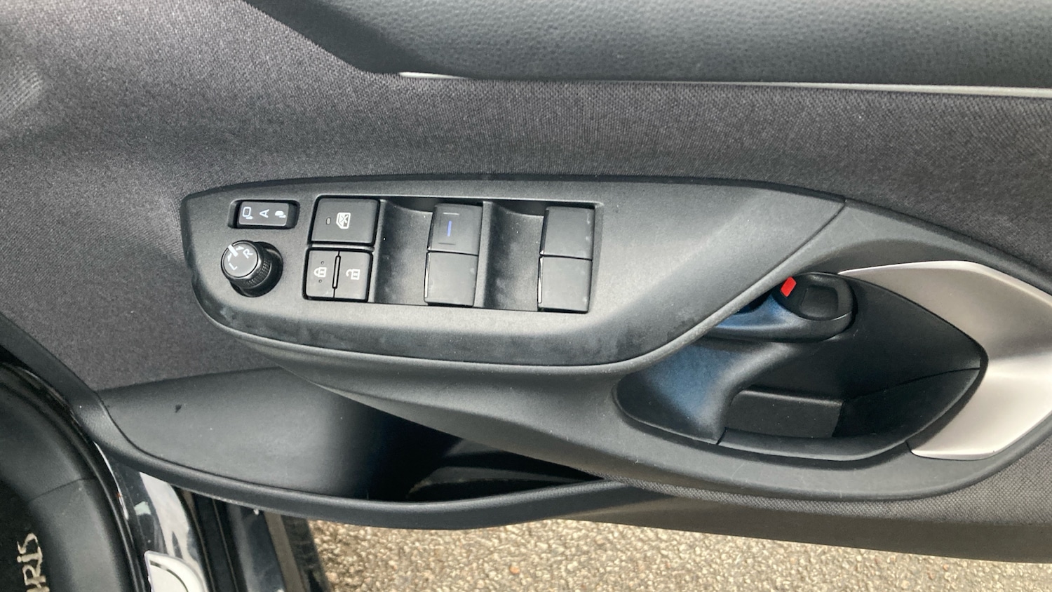 Used Toyota Yaris 2022 for sale - 77076967: Photo 30