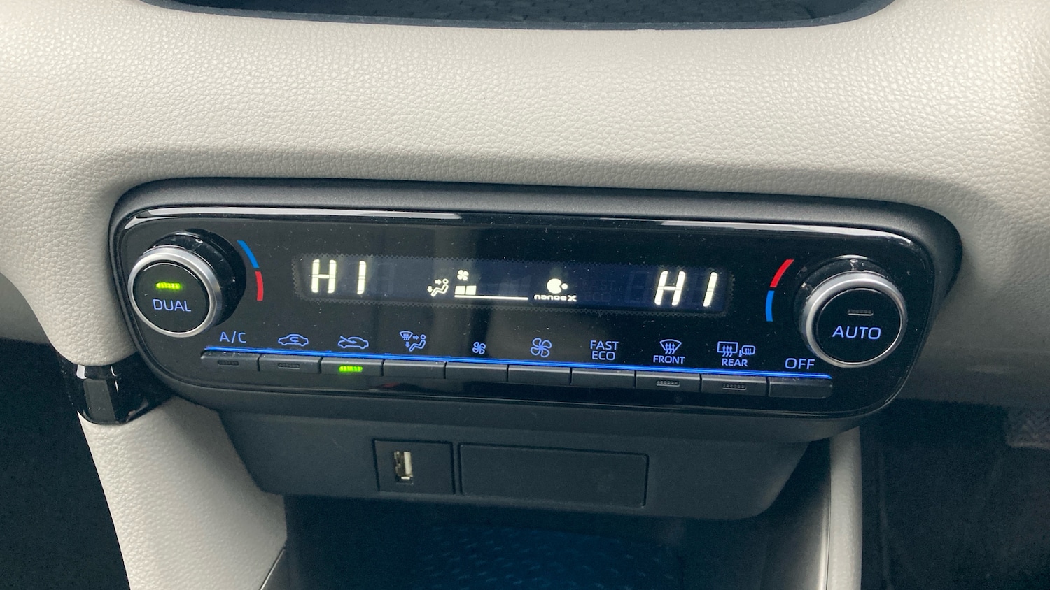 Used Toyota Yaris 2022 for sale - 77076967: Photo 33