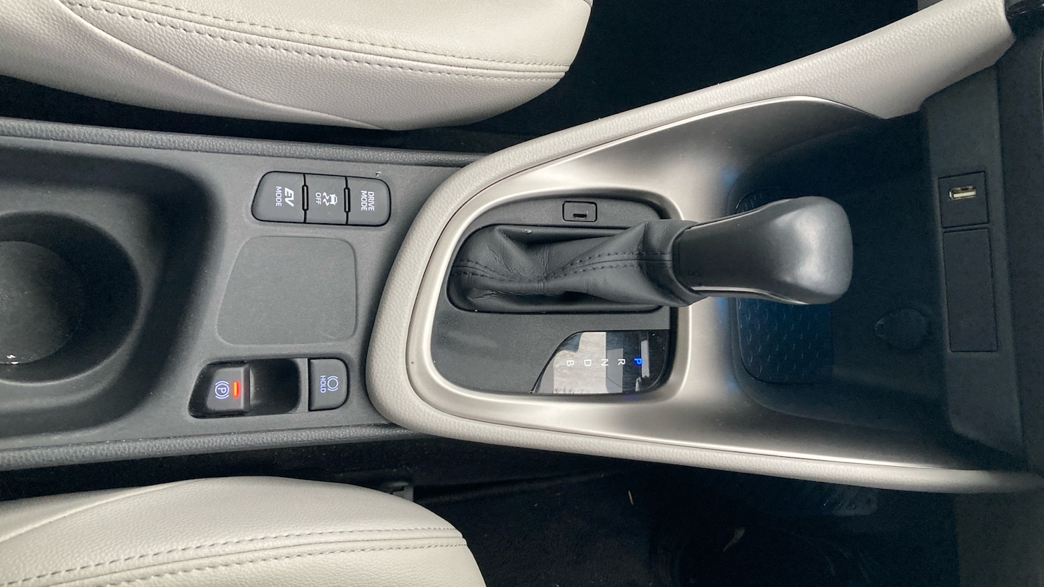 Used Toyota Yaris 2022 for sale - 77076967: Photo 34