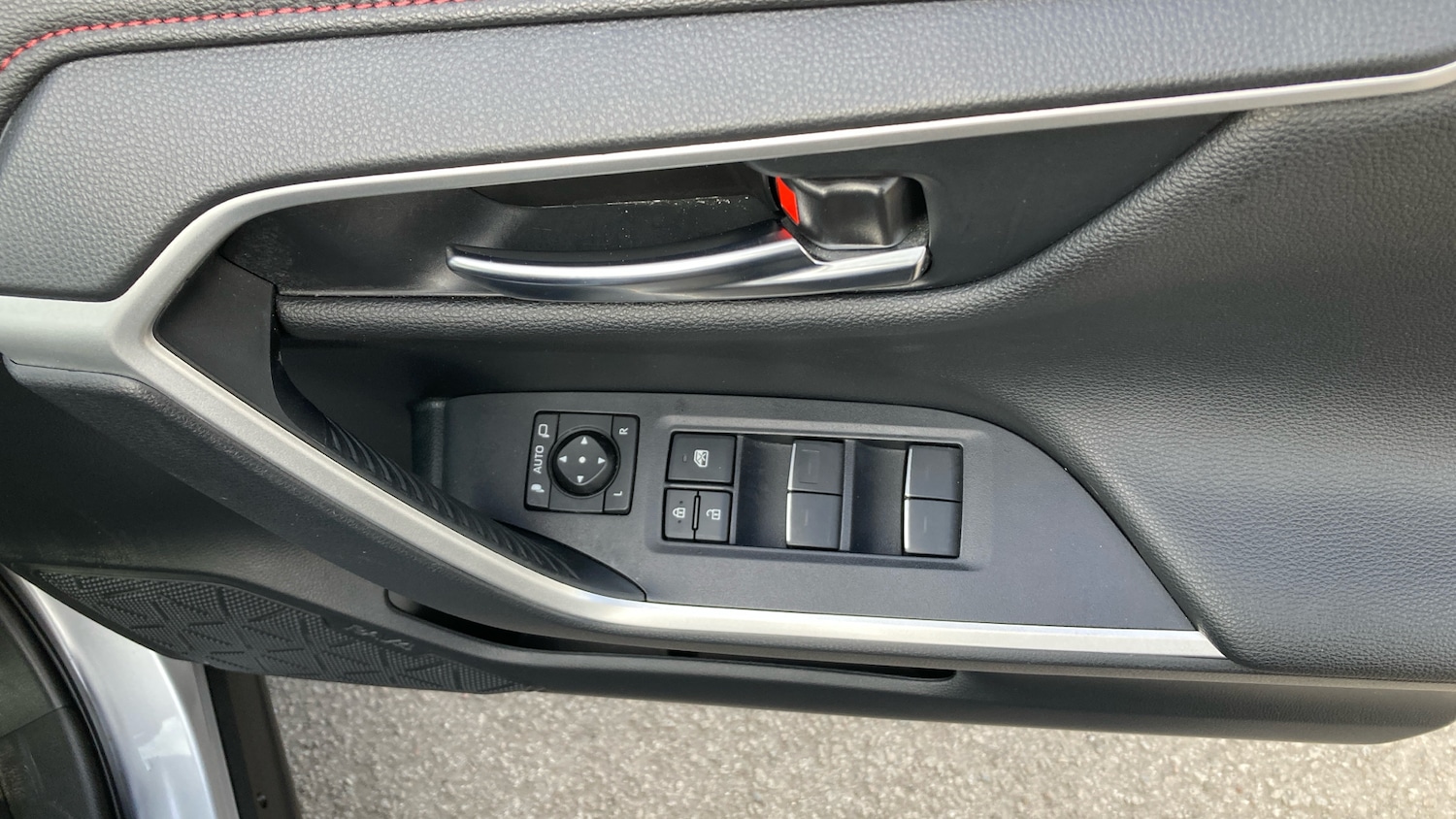 Used Toyota RAV4 2022 for sale - 77759163: Photo 32