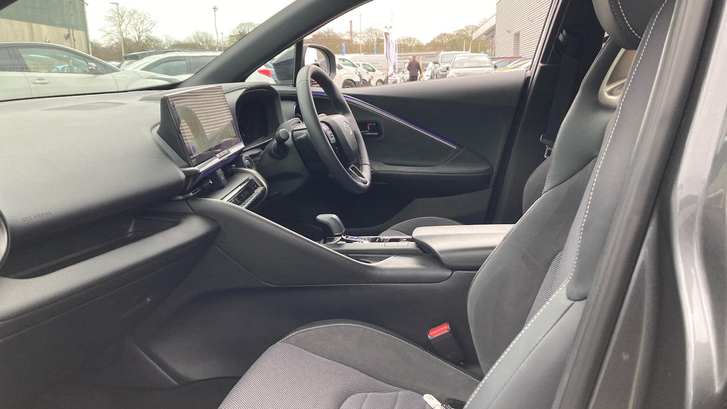 Used Toyota C-HR 2024 for sale - 77656095: Photo 10