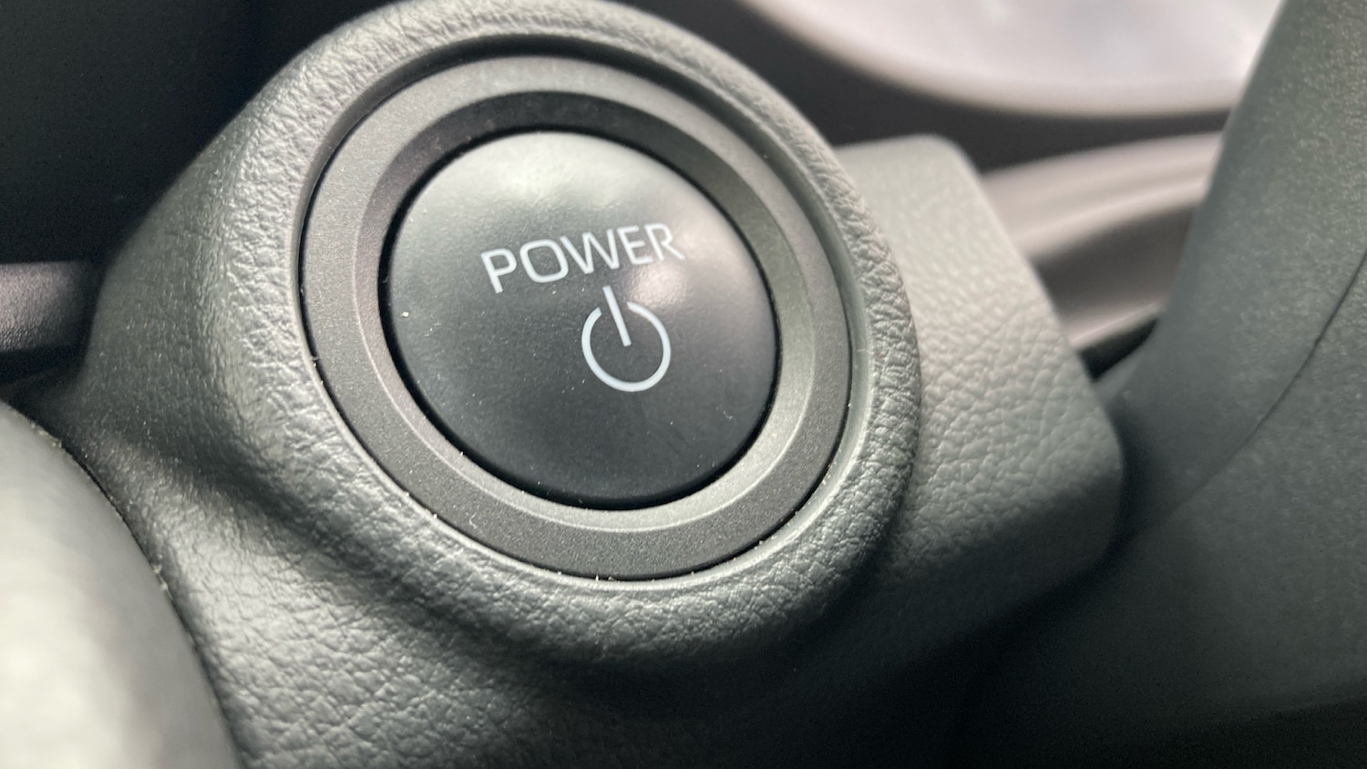 Used Toyota C-HR 2024 for sale - 77656095: Photo 37