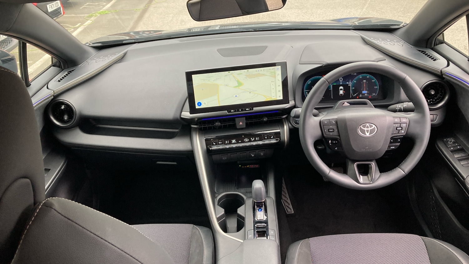 Used Toyota C-HR 2024 for sale - 77656095: Photo 5