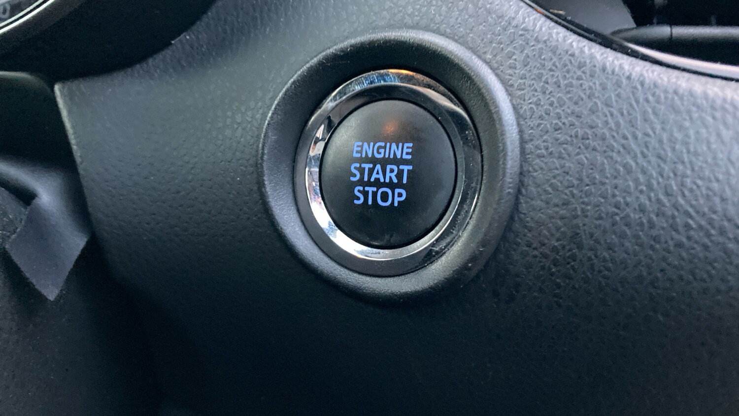 Used Toyota C-HR 2018 for sale - 76807030: Photo 35