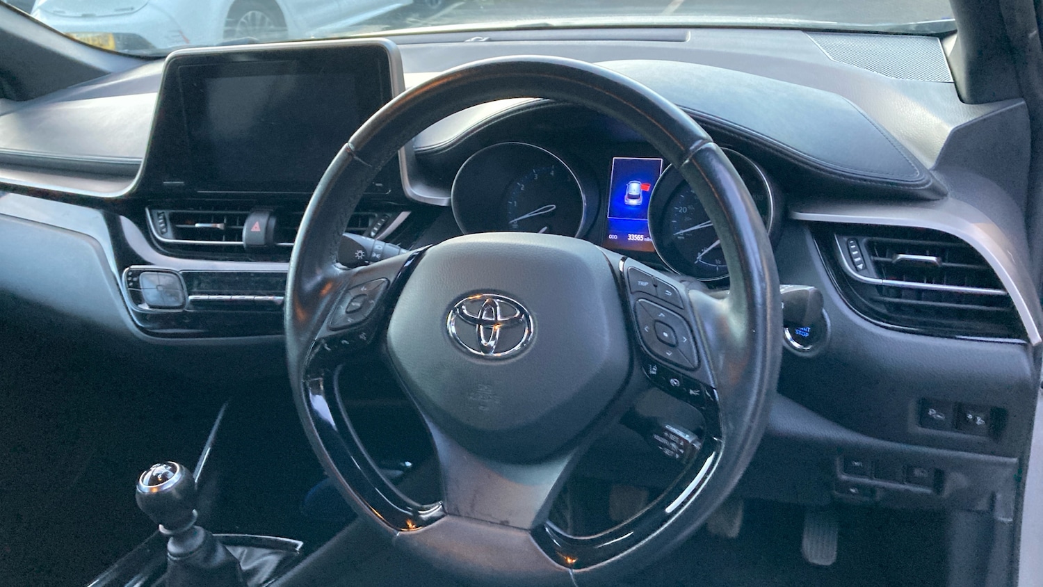 Used Toyota C-HR 2018 for sale - 76807030: Photo 6