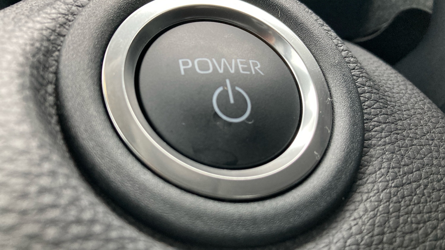 Used Toyota Yaris Cross 2025 for sale - 77354273: Photo 32