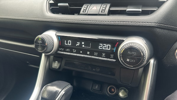 Used Toyota RAV4 2020 for sale - 76305254: Photo 35