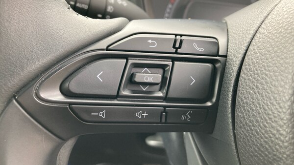 Used Toyota Aygo X 2023 for sale - 76126225: Photo 39