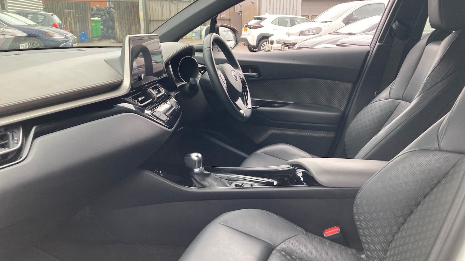 Used Toyota C-HR 2022 for sale - 77503994: Photo 10