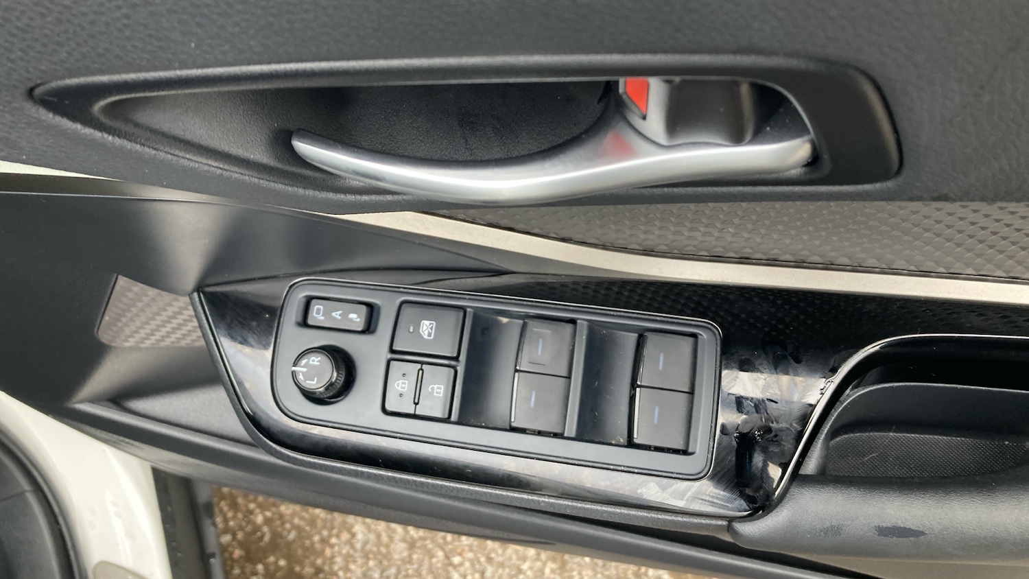 Used Toyota C-HR 2022 for sale - 77503994: Photo 27