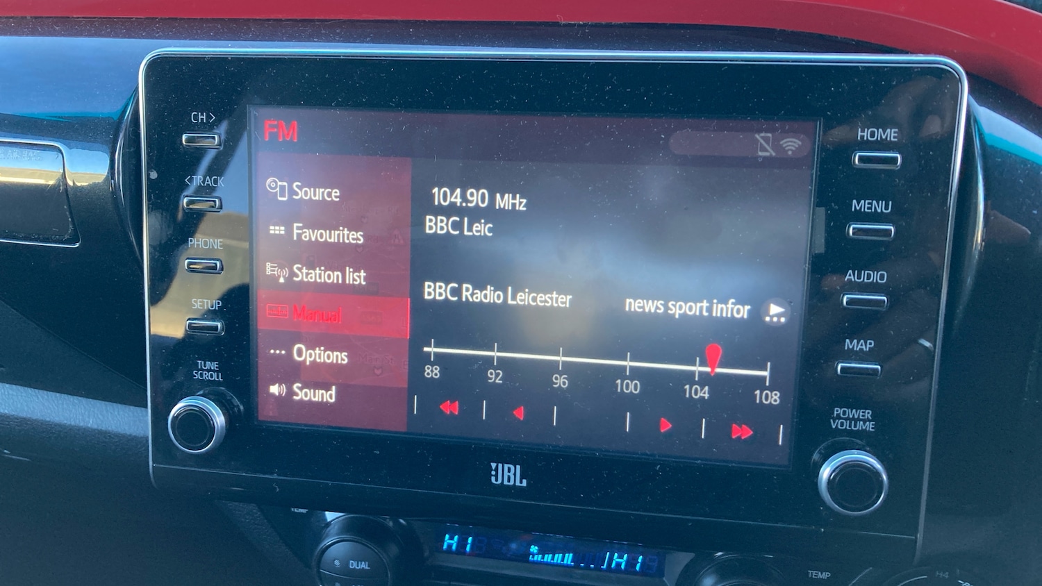 Used Toyota Hilux 2022 for sale - 76910929: Photo 27