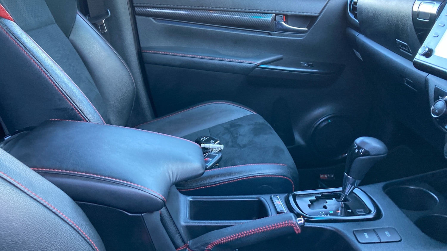 Used Toyota Hilux 2022 for sale - 76910929: Photo 37