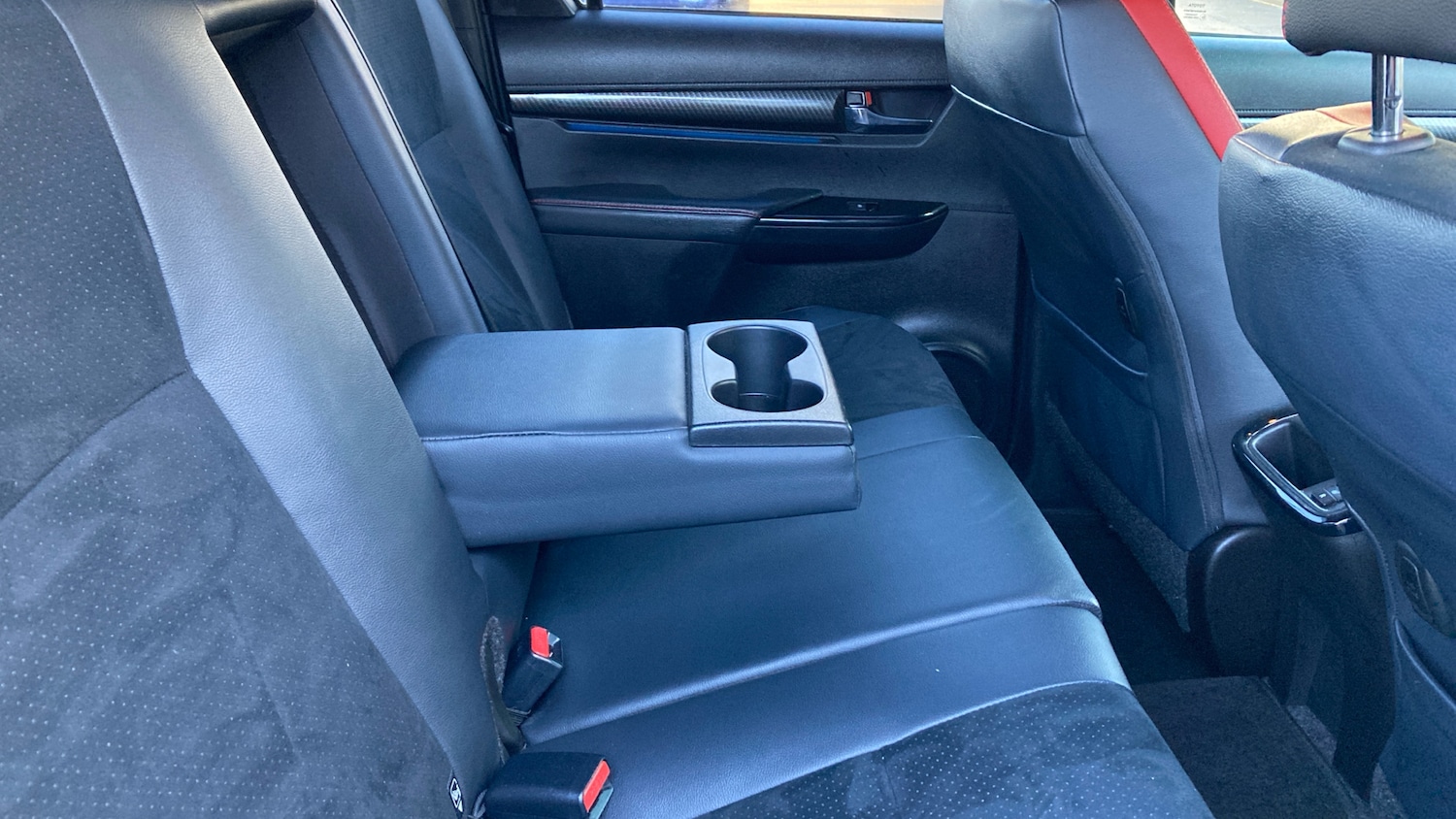 Used Toyota Hilux 2022 for sale - 76910929: Photo 38