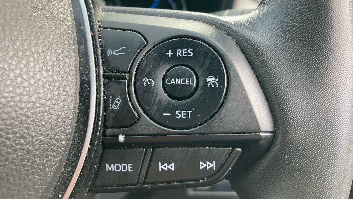 Used Toyota RAV4 2020 for sale - 76782549: Photo 37