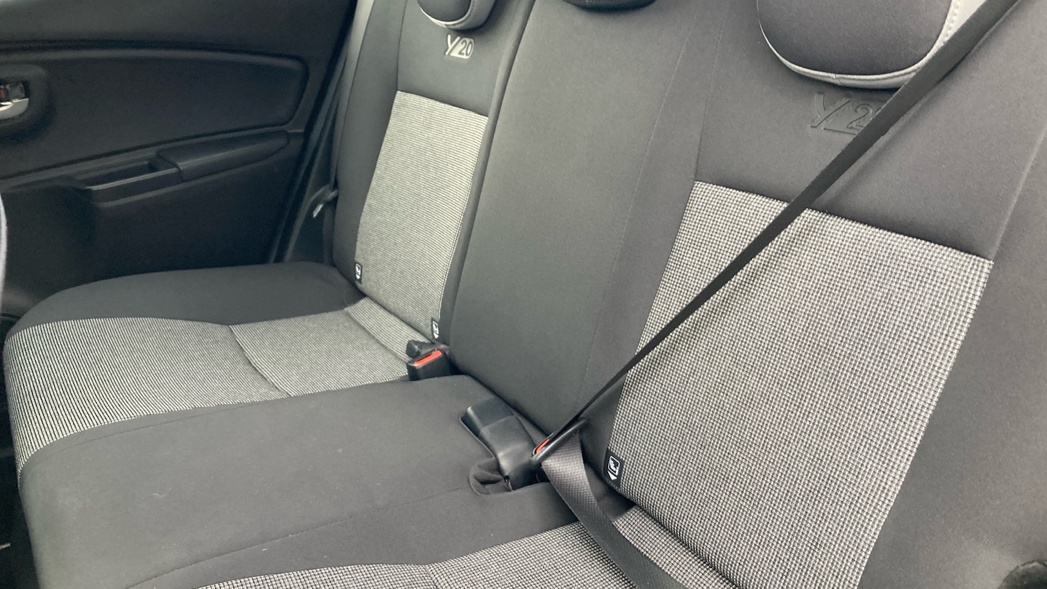 Used Toyota Yaris 2019 for sale - 76722751: Photo 21