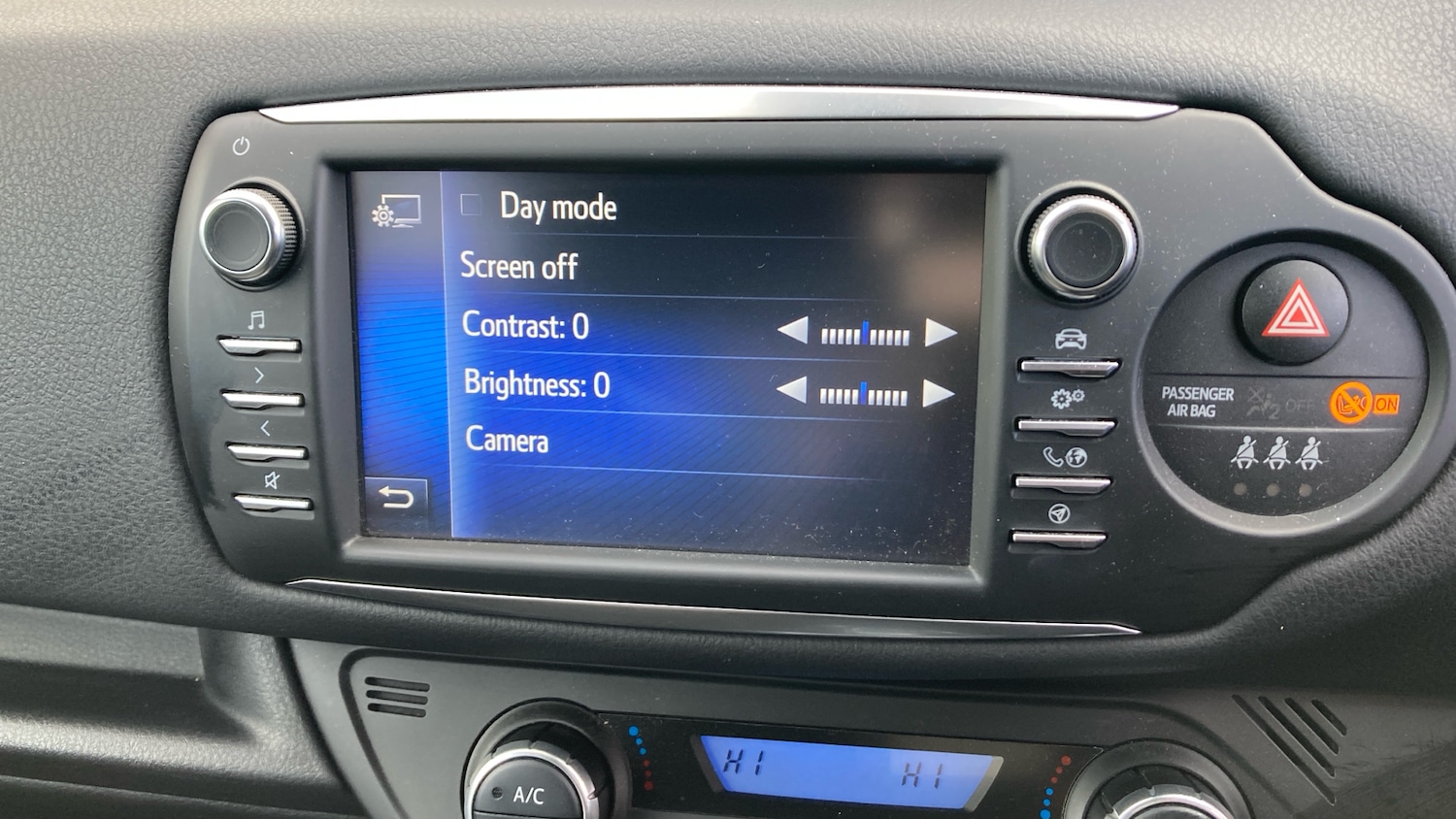 Used Toyota Yaris 2019 for sale - 76722751: Photo 29