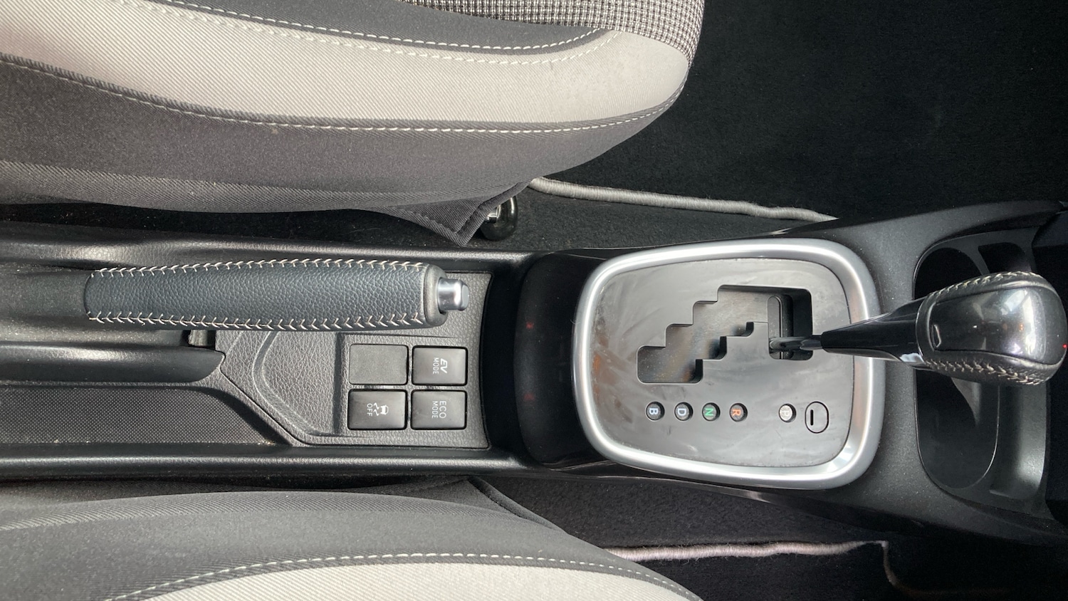 Used Toyota Yaris 2019 for sale - 76722751: Photo 38