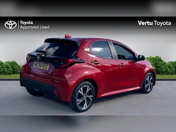 Used Toyota Yaris 2024 for sale - 76045375: Photo 2