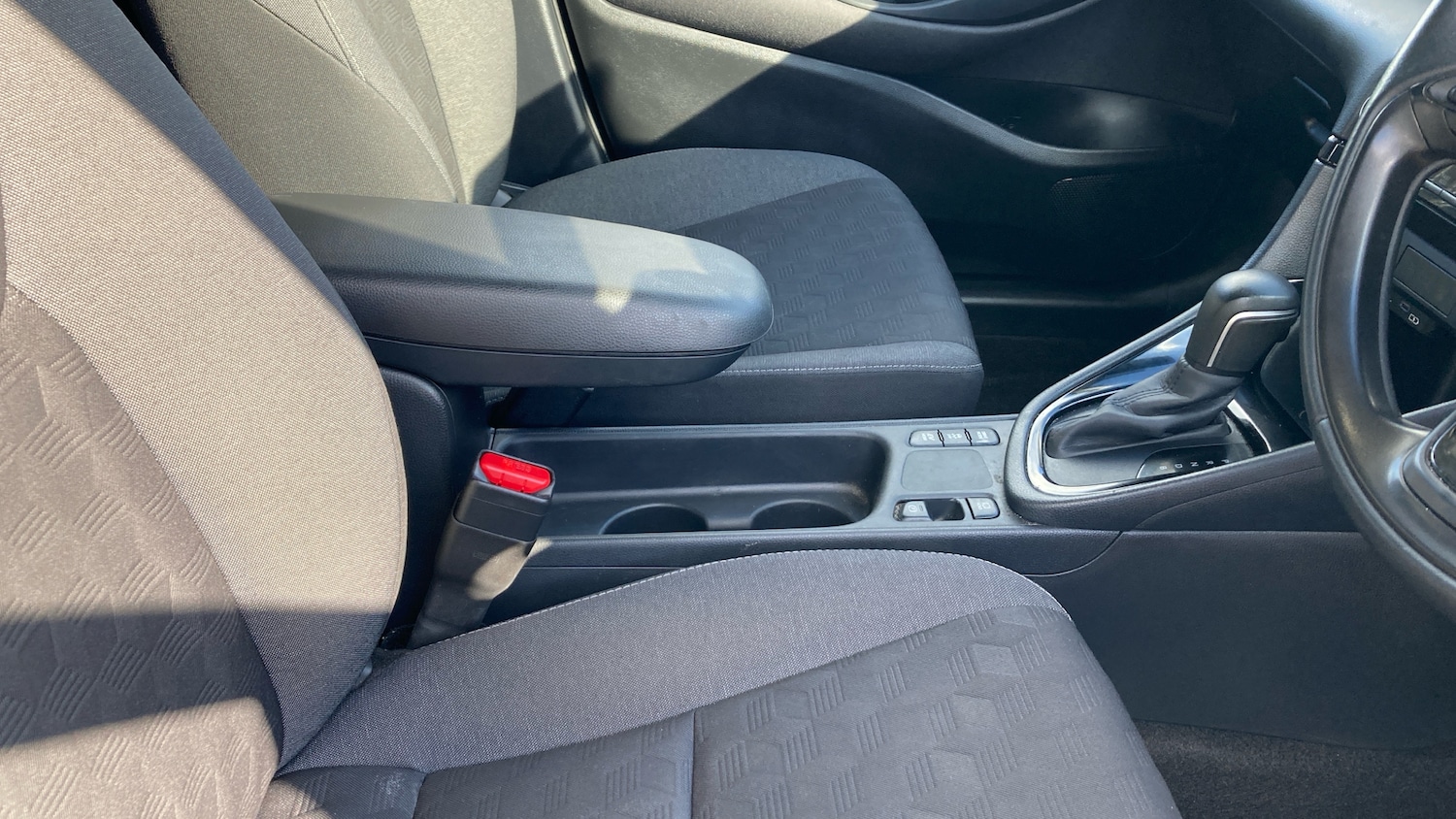 Used Toyota Yaris 2024 for sale - 76045375: Photo 33