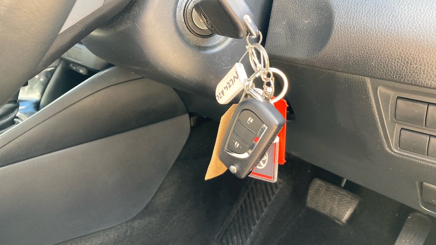Used Toyota Yaris 2024 for sale - 76045375: Photo 34