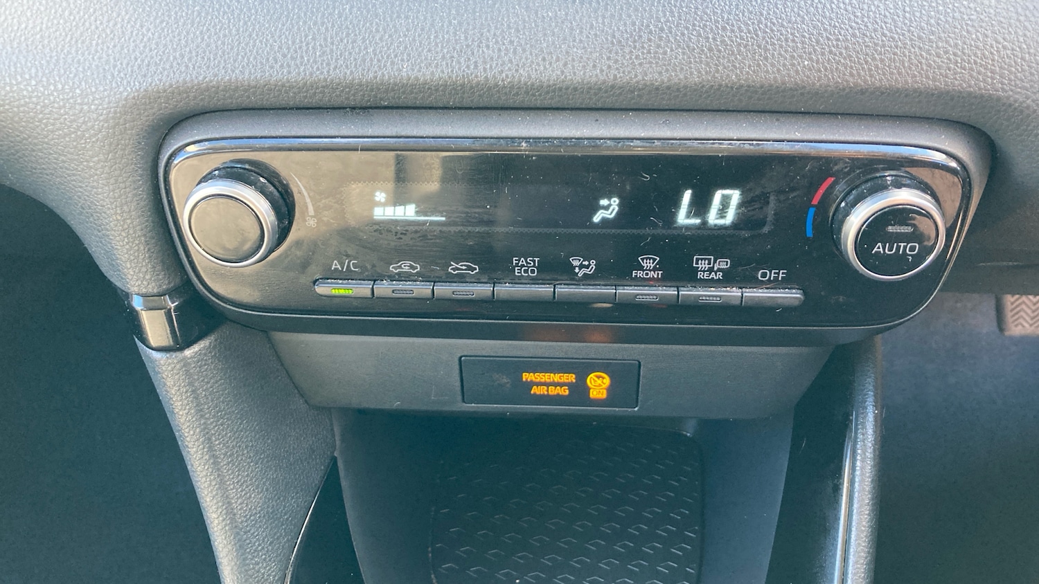 Used Toyota Yaris 2024 for sale - 76045375: Photo 37