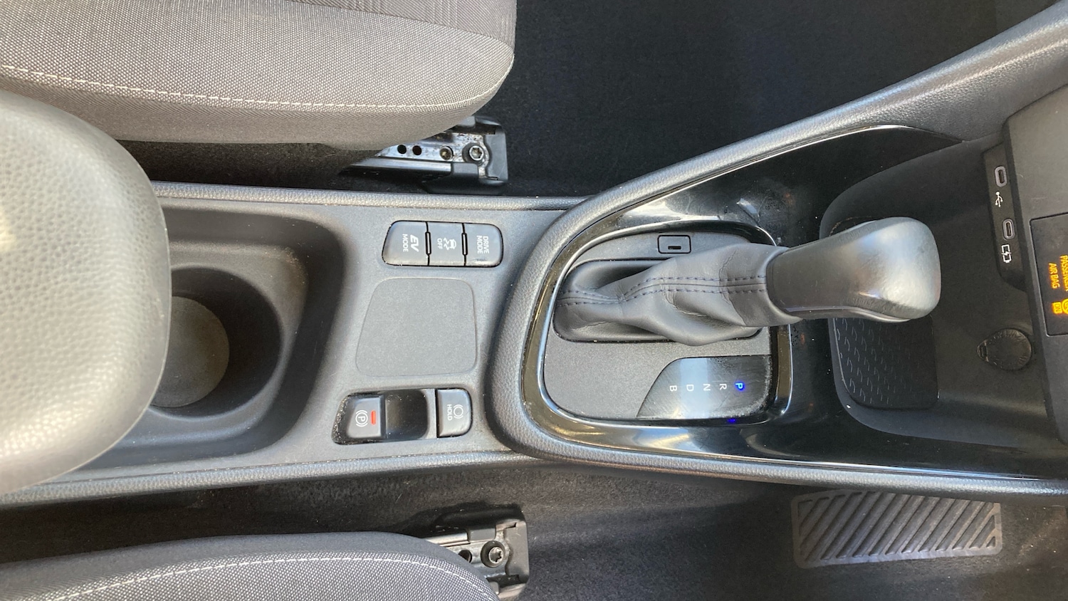 Used Toyota Yaris 2024 for sale - 76045375: Photo 38