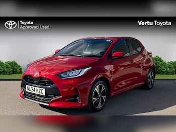 Used Toyota Yaris 2024 for sale - 76045375: Photo 3